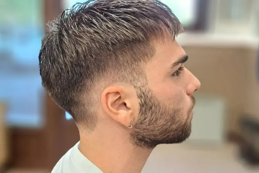 Gaya rambut cowok Caesar Cut
